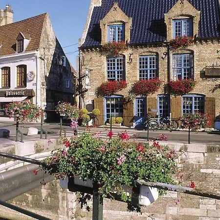 Holiday home La Maison Du Cadre *