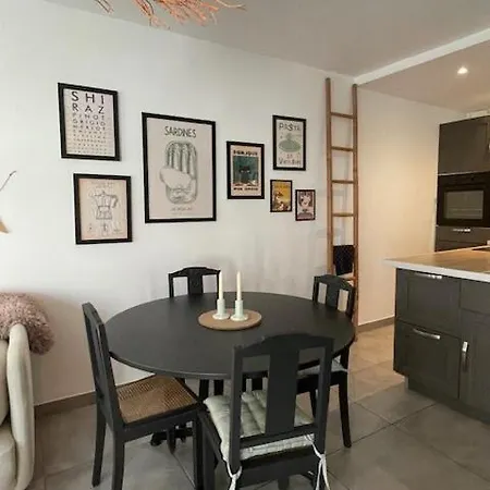 La Maison Du Cadre Holiday home Bergues