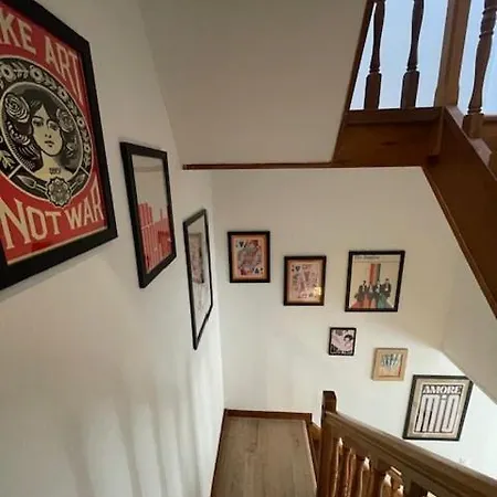 La Maison Du Cadre *